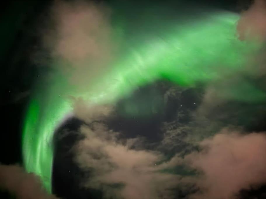 Liten Og Moderne Hybel Med Gratis Parkering Tromsø Extérieur photo