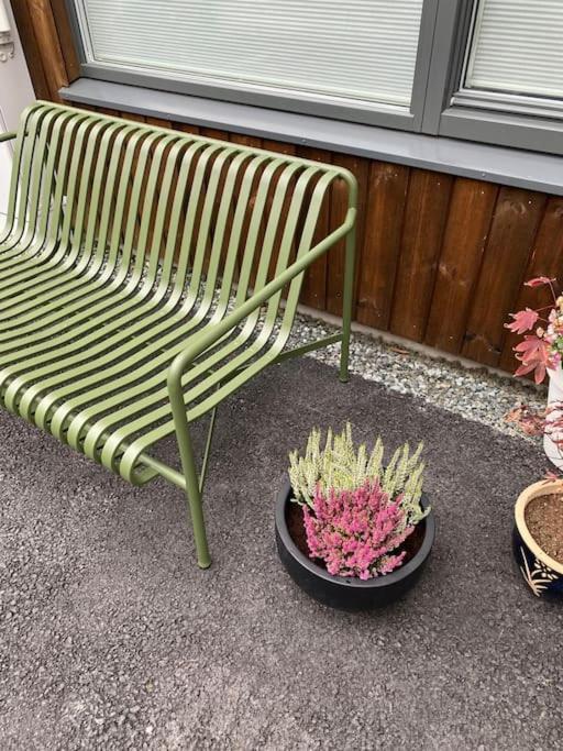 Liten Og Moderne Hybel Med Gratis Parkering Tromsø Extérieur photo